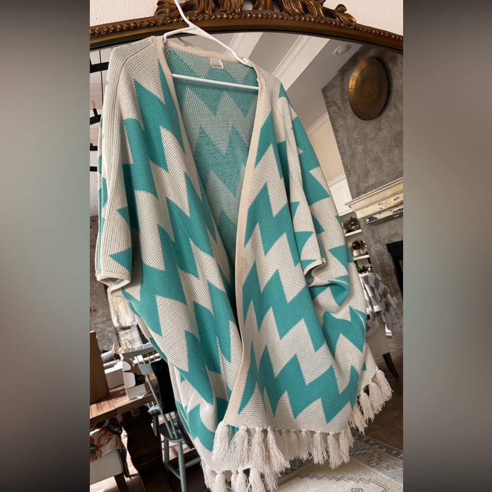 NEVER WORN CocoLove poncho
